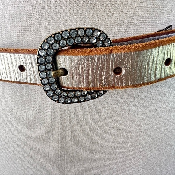 2 for $26 Fossil Silver Leather Belt Rhinestone Buckle Small - Picture 4 of 9